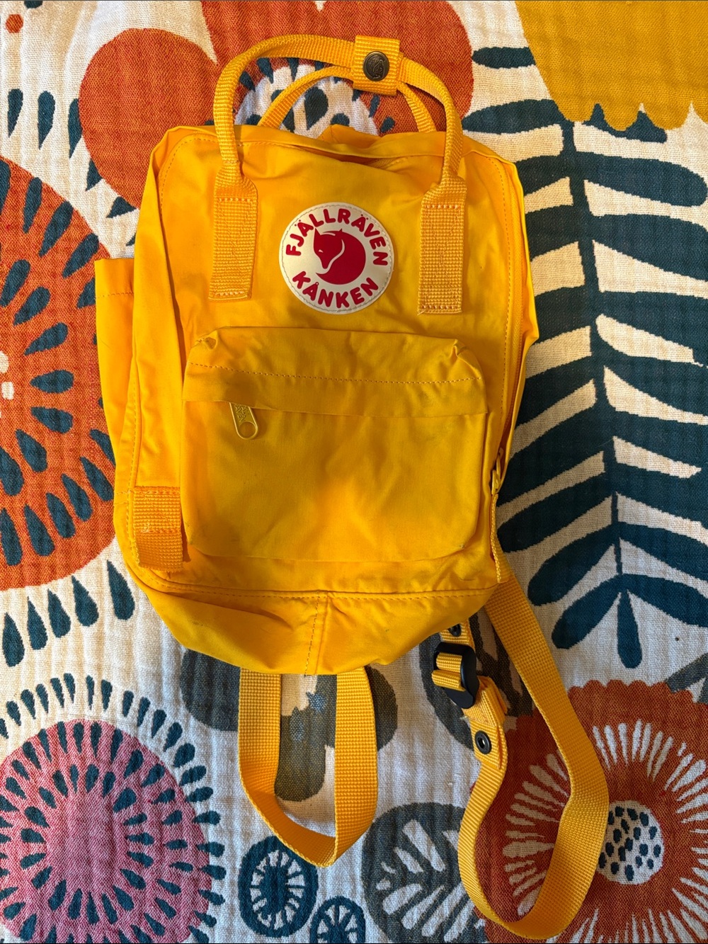 Fjällräven Kånken Small Backpack in Bright Yellow